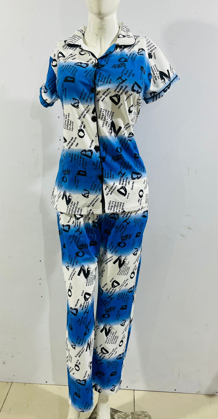NIGHT SUIT